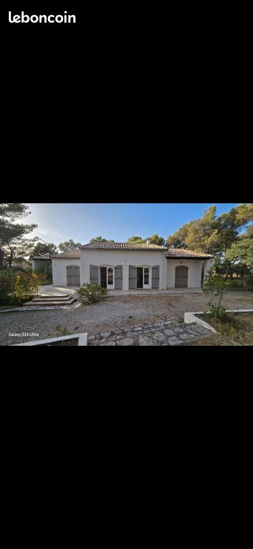 Maison 5 pièces 136 m² · à Vernègues · 136 m² · 480 000 €