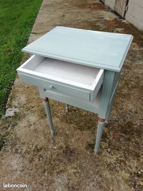 Table de chevet ancienne (image 3)