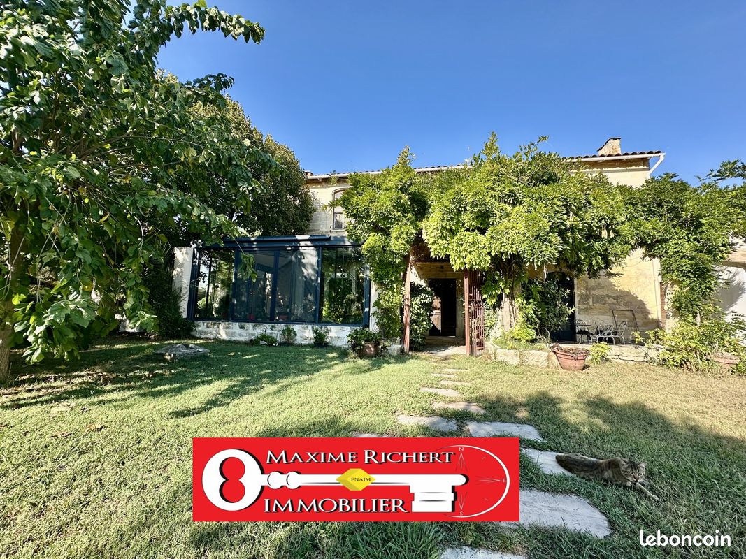 Maison 9 pièces 281 m² · à Arles · 281 m² · 795 000 €