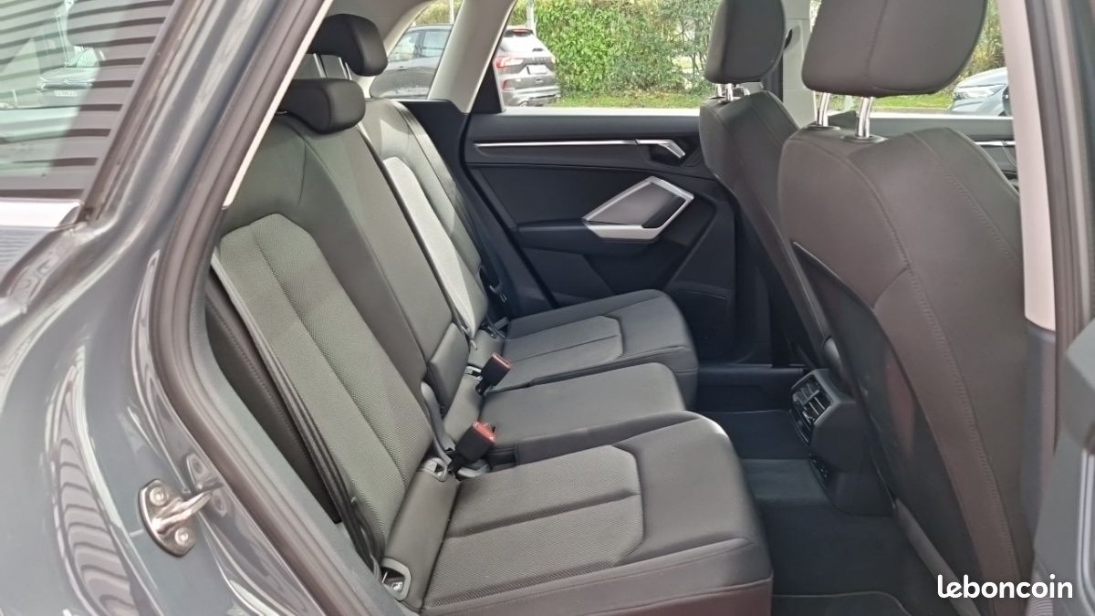 Audi Q3 35 TFSI 150 CH S tronic 7 BUSINESS LINE (image 11)