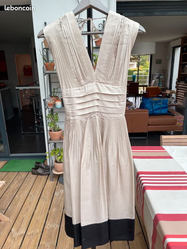 Jupe BCBG Maxazria Taille 38 - Bleue - Évasée - Made In France