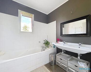 Maison 620 000 € - 178 m²