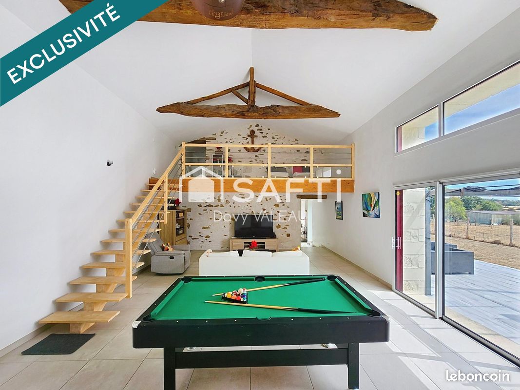 Maison 8 pièces 250 m² · à La Roche-sur-Yon · 250 m² · 499 500 €