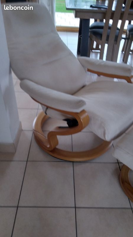 Fauteuil relax HIMOLLA et son pouf piètement hêtre (image 3)