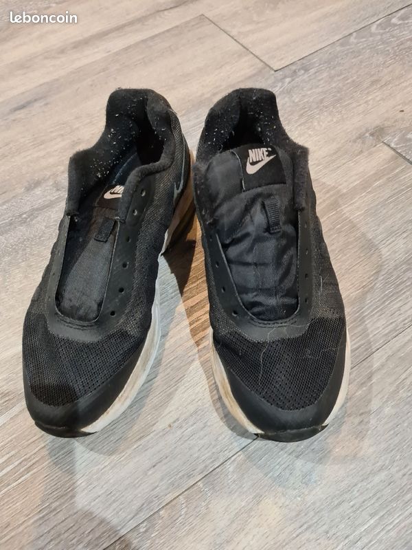 Nike (image 1)
