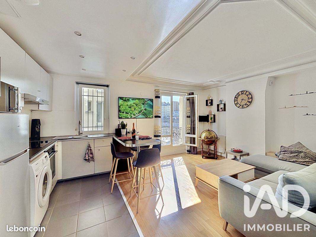 Appartement 2 pièces 43 m² · à Paris · 43 m² · 315 000 €