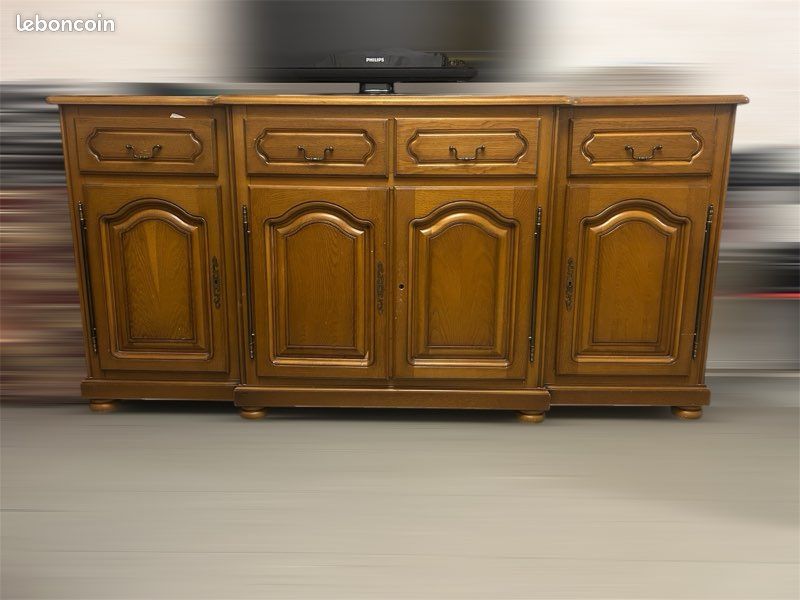 Armoire en chêne massif marron (image 1)