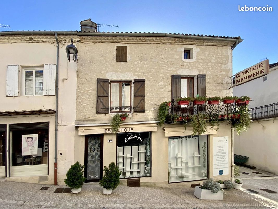 Appartement 12 pièces 187 m² · à Monflanquin · 187 m² · 199 800 €