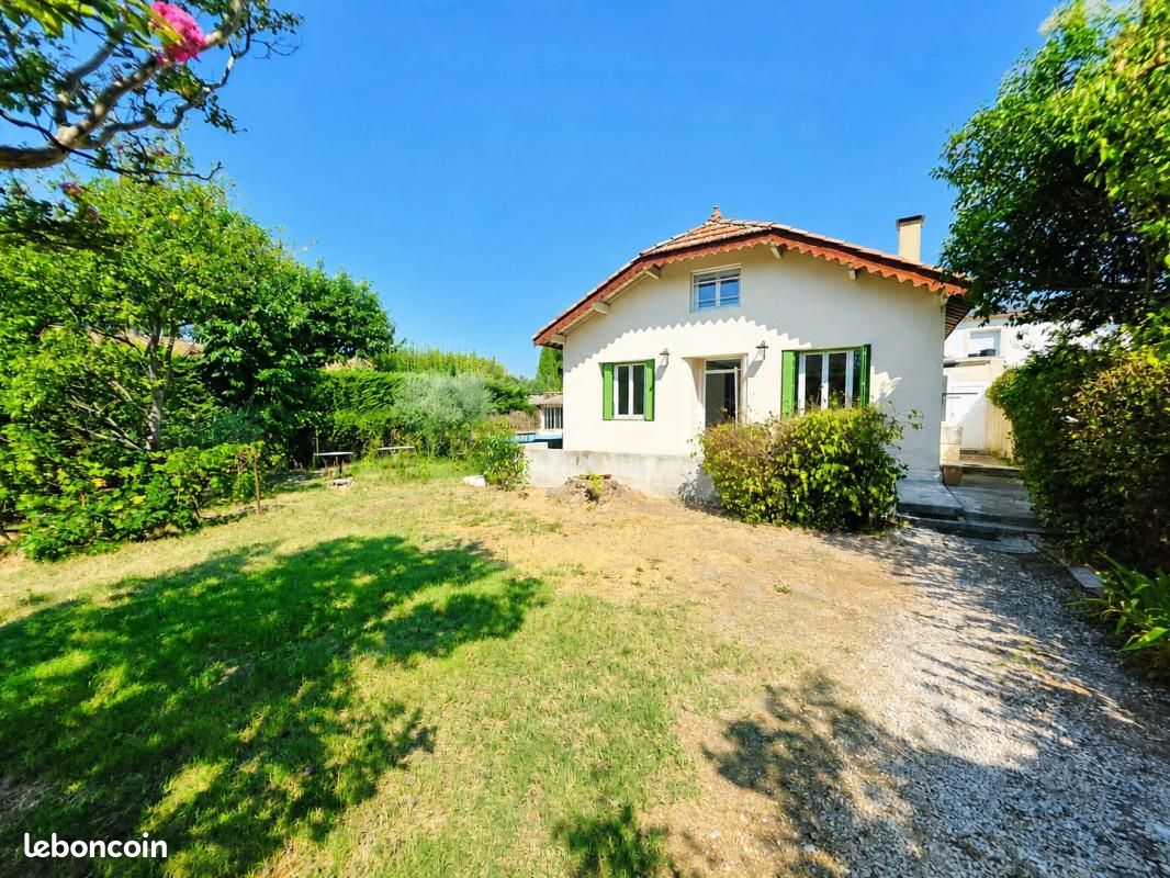 Maison 3 pièces 82 m² · à Monteux · 82 m² · 343 000 €