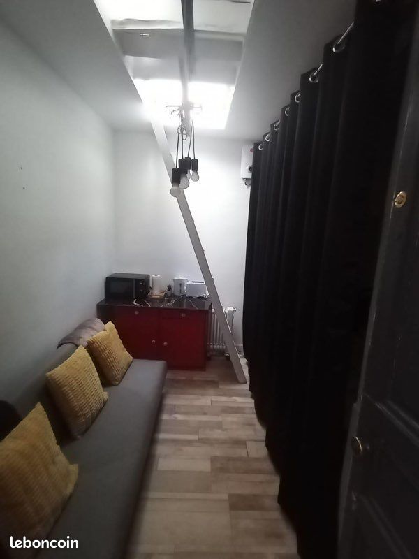 Appartement 1 pièce 11 m² · à Paris · 11 m² · 700 €/mois