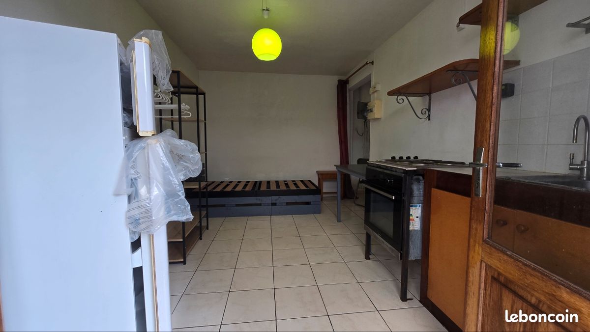 Appartement 1 pièce 16 m² · à Saint-Denis · 16 m² · 420 €