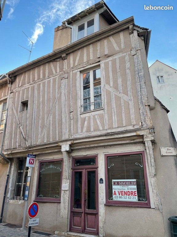 Appartement 2 pièces 127 m² · à Auxerre · 127 m² · 109 000 €