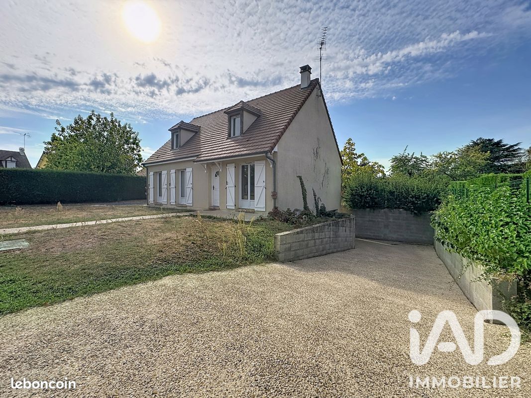 Maison 7 pièces 140 m² · à Cerny · 140 m² · 359 000 €