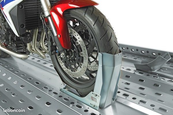 Béquille Bloque roue de moto ACEBIKES modèle à fixer sur une remorque ou au parking (image 3)