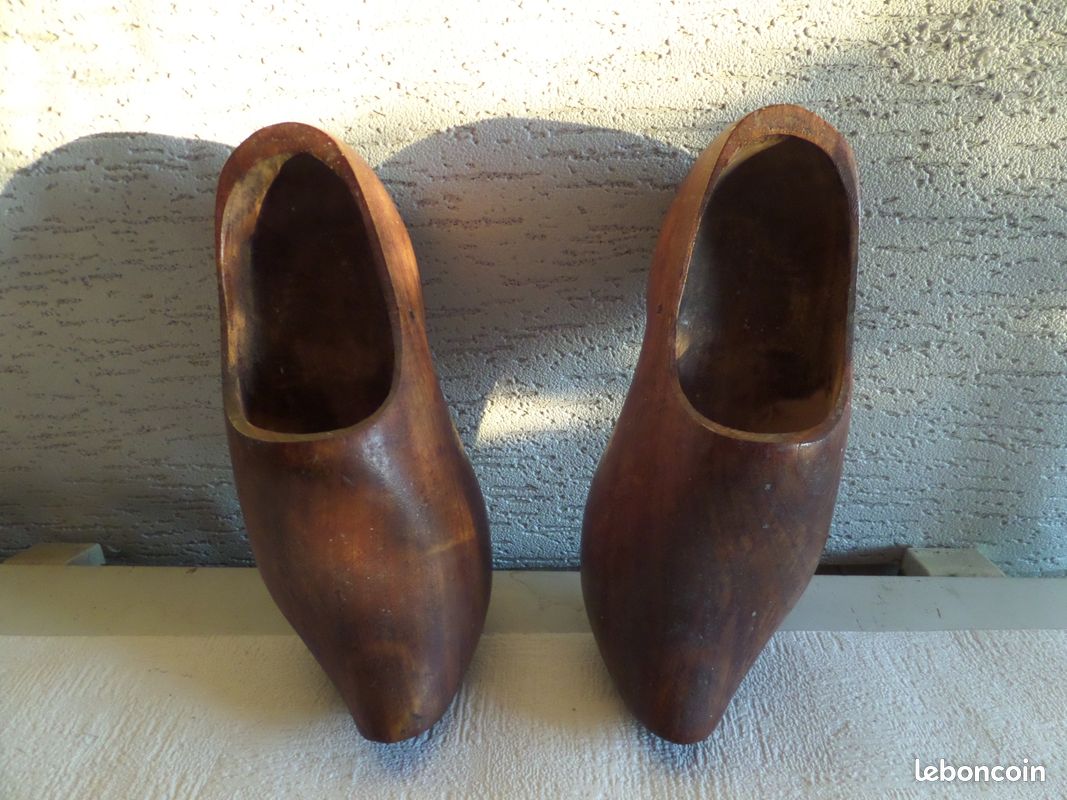 Veritable paire de sabots (image 1)