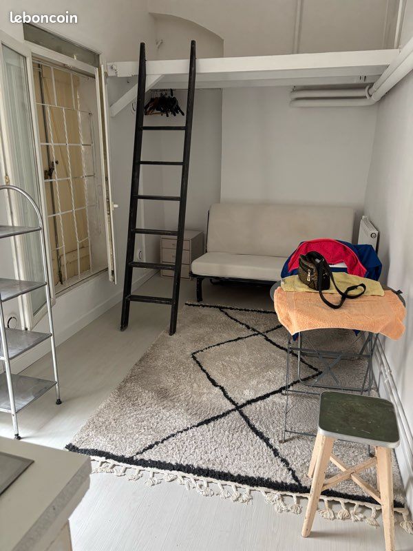 Appartement 1 pièce 15 m² · à Paris · 15 m² · 700 €/mois