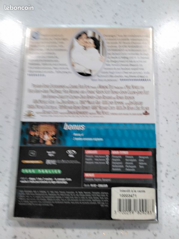 DVD 4 Mariages et 1 enterrement (image 2)