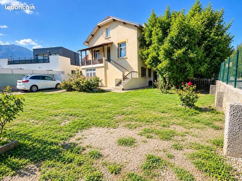 Maison 4 pièces 188 m² · à Grenoble · 188 m² · 300 000 €