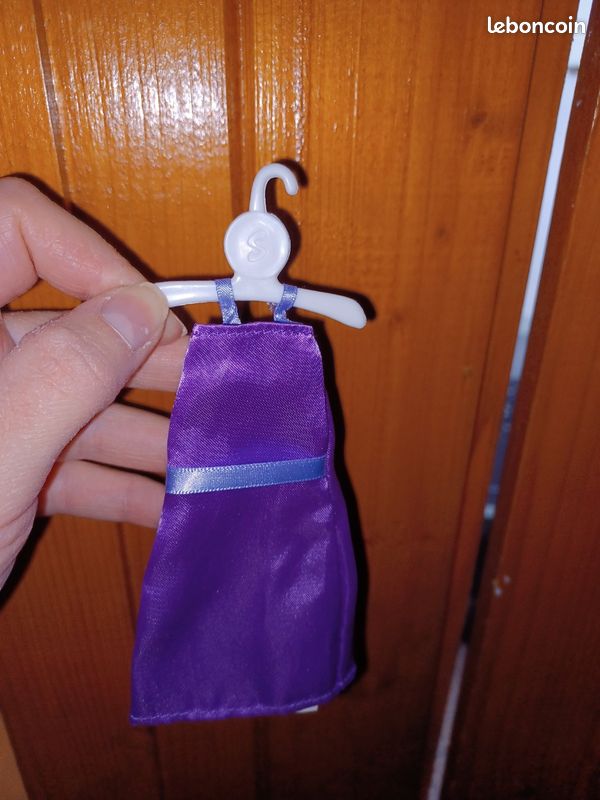 Barbie (image 1)
