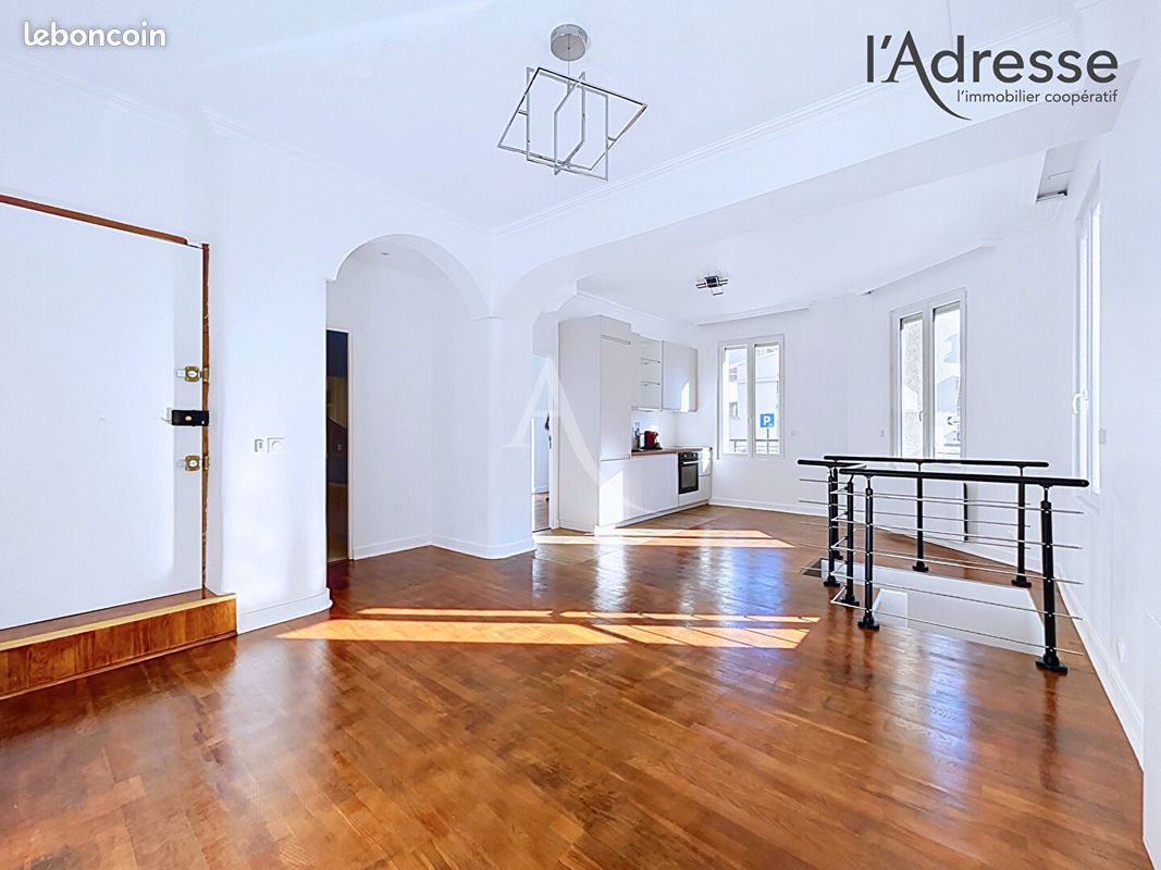 Appartement 4 pièces 80 m² · à Suresnes · 80 m² · 470 000 €