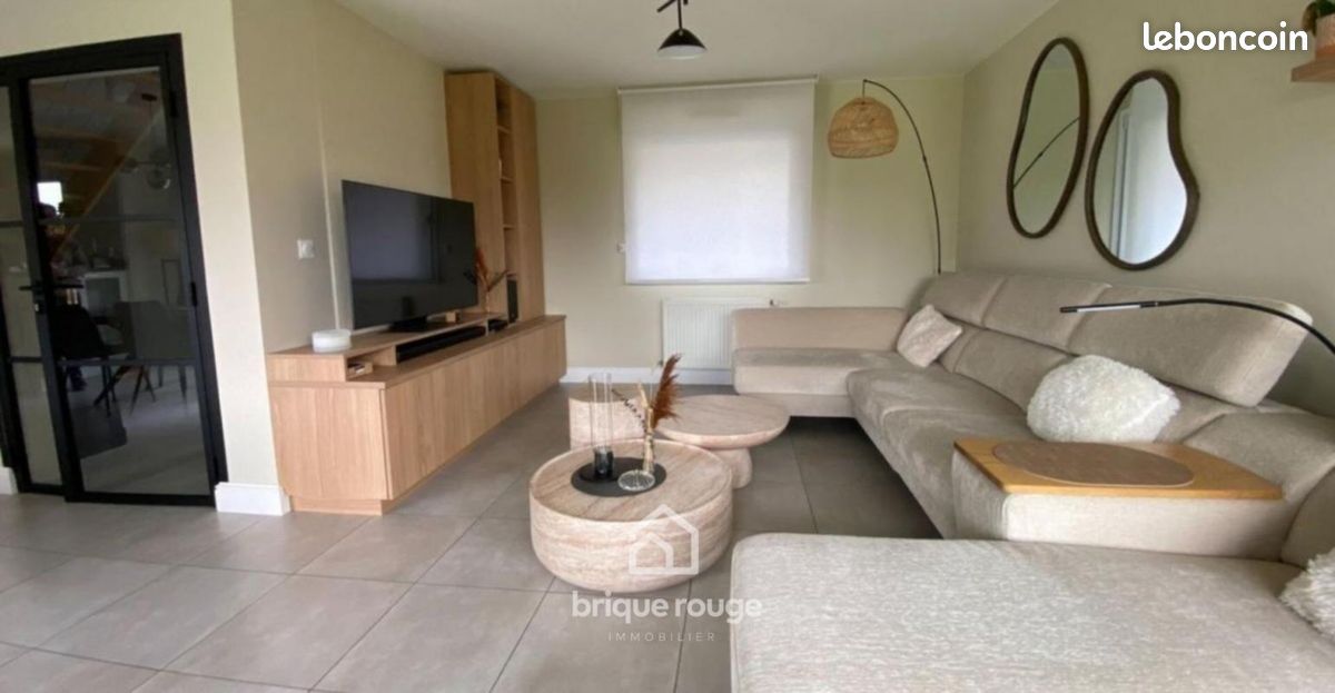 Maison 7 pièces 121 m² · à Sainghin-en-Weppes · 121 m² · 449 990 €
