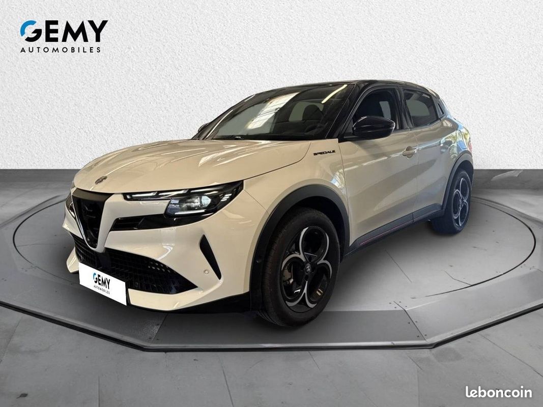 ALFA ROMEO Junior 1.2 Ibrida 145 ch e-DCT6 Speciale (image 1)
