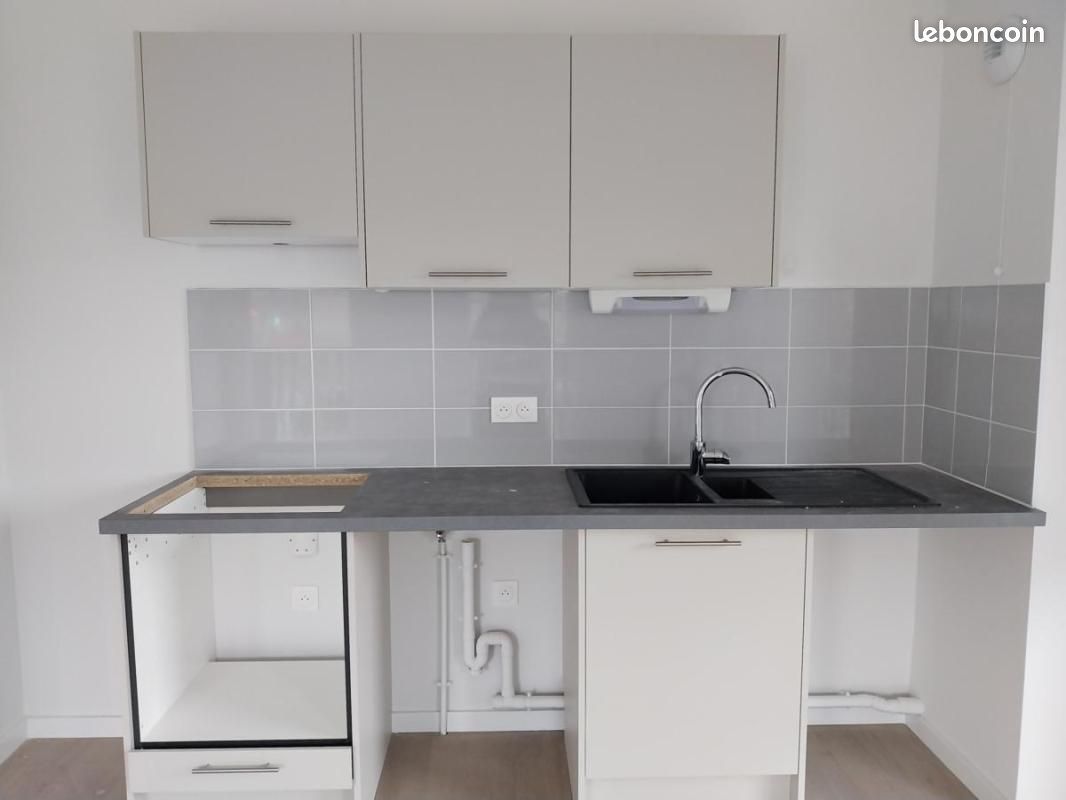 Appartement a louer wattrelos - 4 pièce(s) - 83 m2 - Surfyn