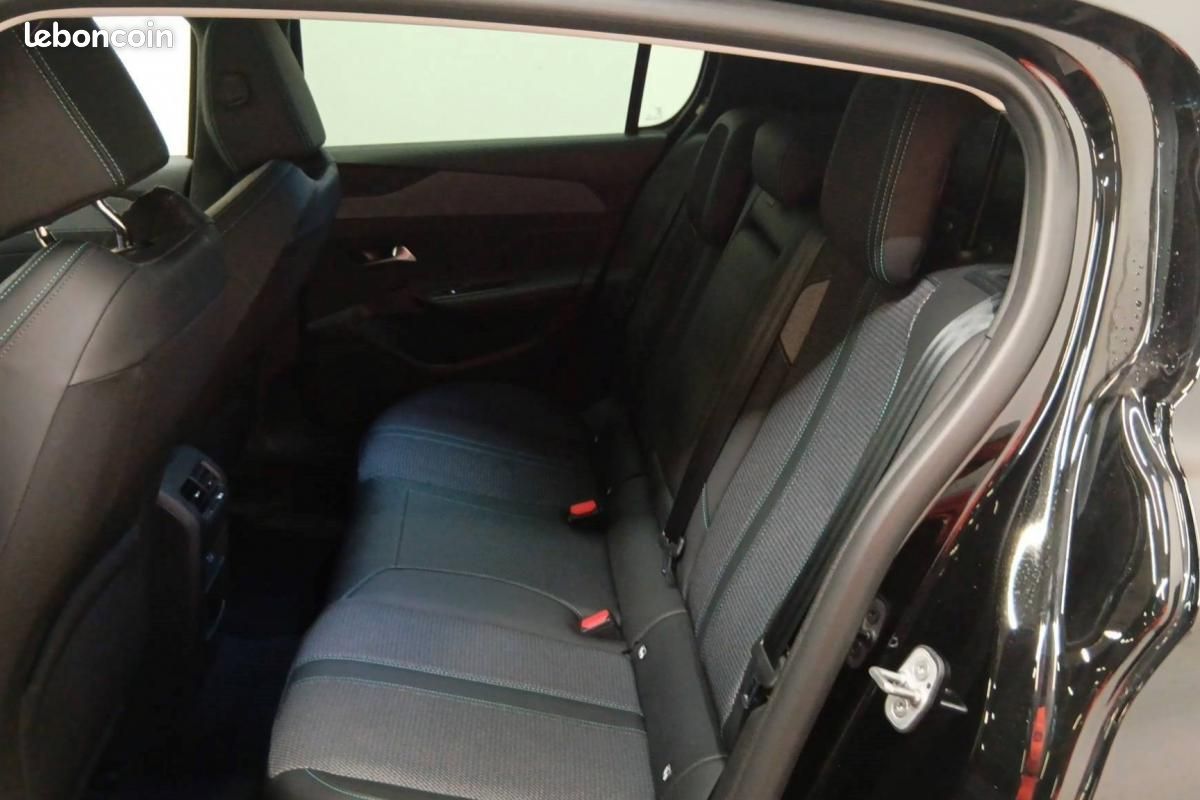 Peugeot 308 PureTech 130ch S&S EAT8 Allure Pack (image 9)
