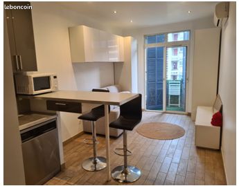 Appartement 1 pièce 26 m² · à Toulon · 25,9 m² · 12 000 €