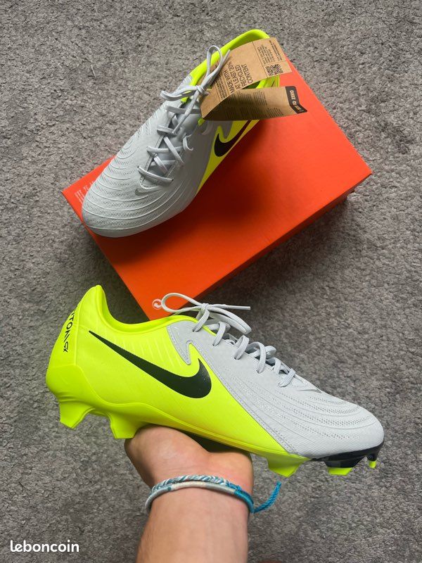 Nike Phantom GX II Academy FG/MG Gris Jaune Fluo – Chaussures de