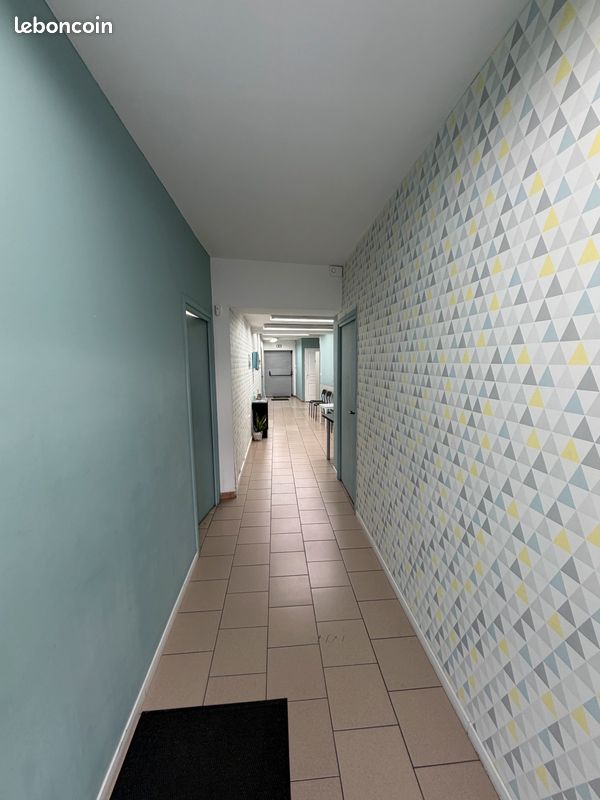 à louer – box paramédical (image 4)