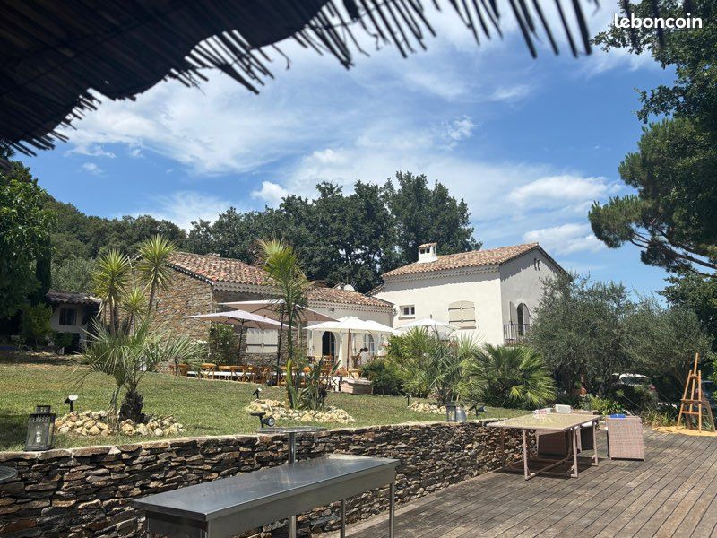 Maison 10 pièces 210 m² · à Grimaud · 210 m² · 1 195 000 €