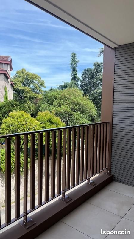 Appartement 3 pièces 68 m² · à Rillieux-la-Pape · 68 m² · 865 €