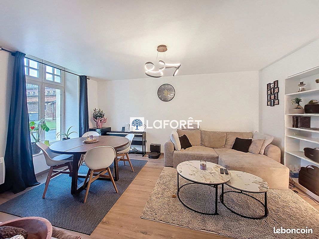 Appartement 3 pièces 82 m² · à La Fère · 82 m² · 700 €/mois