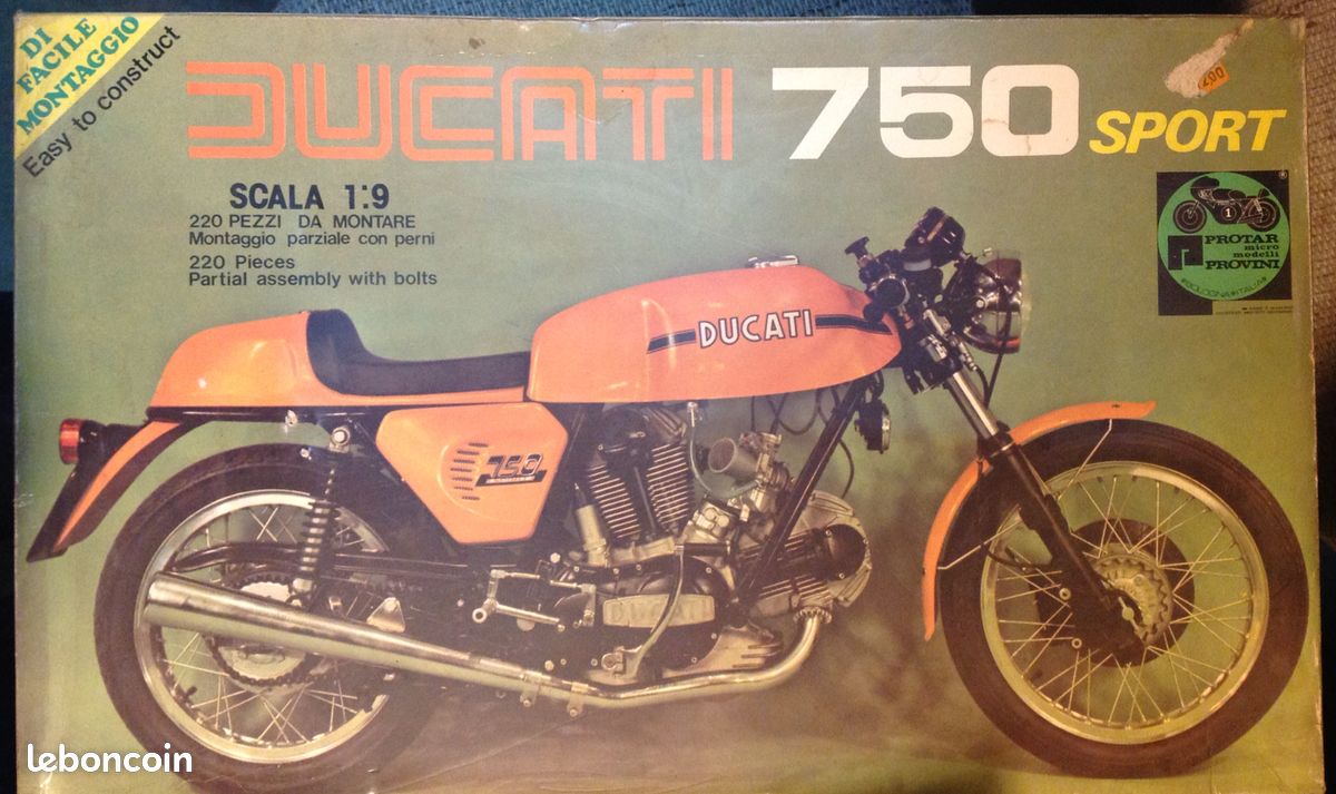 Maquette Moto PROTAR 1/9 – Ducati 916 Desmosquattro Biposto, échelle 1:9, Neuve