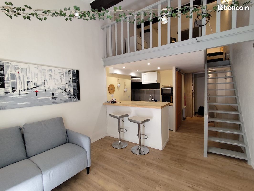 Appartement 1 pièce 28 m² · à Bordeaux · 27,5 m² · 722 €/mois