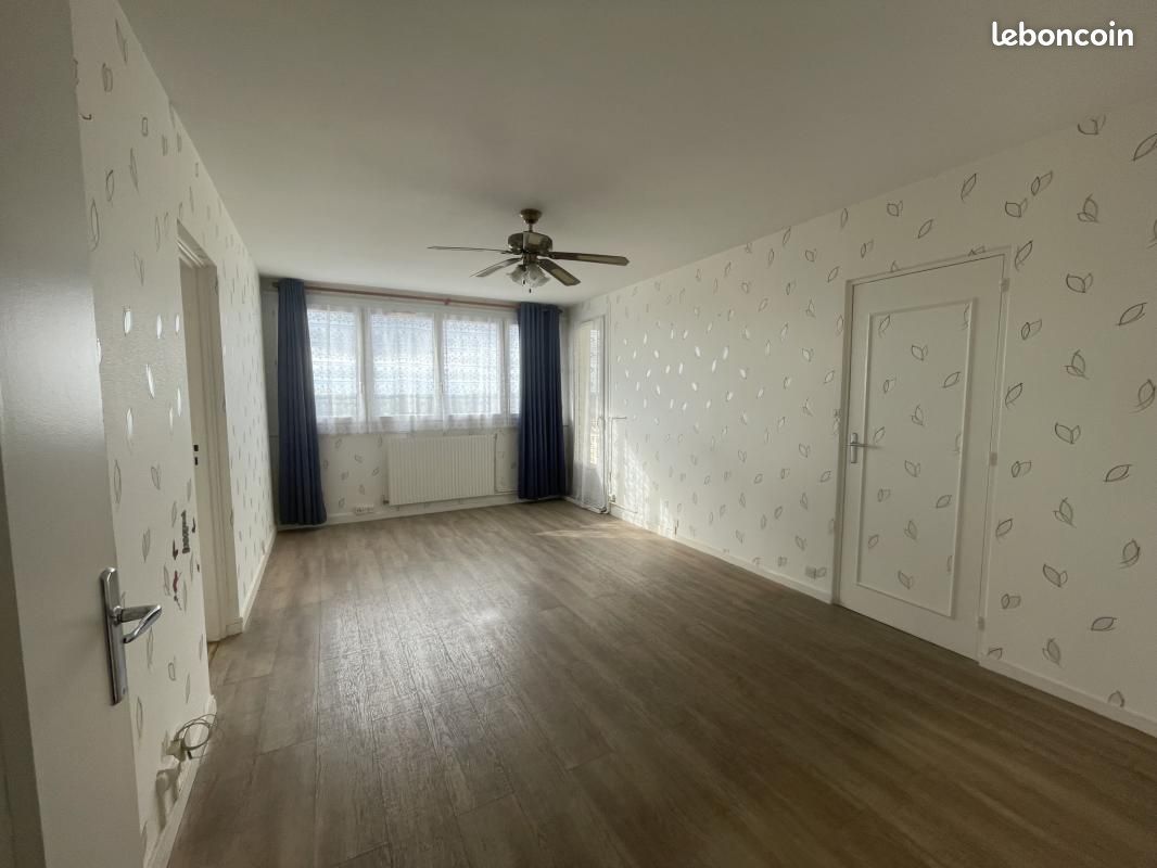 Appartement 4 pièces 77 m² · à Allonnes · 77 m² · 95 000 €