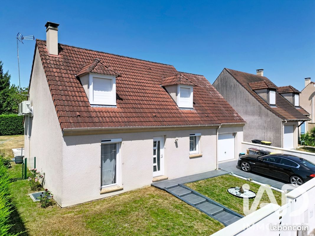 Maison 6 pièces 115 m² · à Breuillet · 115 m² · 349 000 €