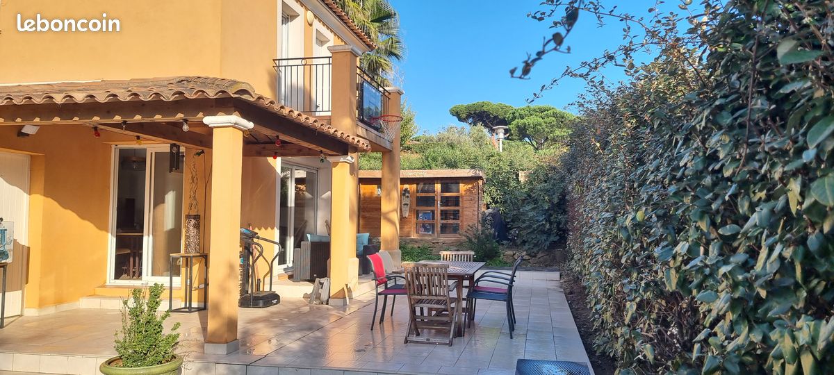 Maison 4 pièces 84 m² · à Roquebrune-sur-Argens · 84 m² · 590 000 €