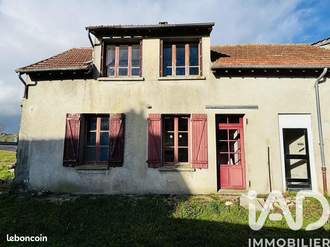 Maison 3 pièces 81 m² · à La Ferté-Milon · 81 m² · 49 000 €