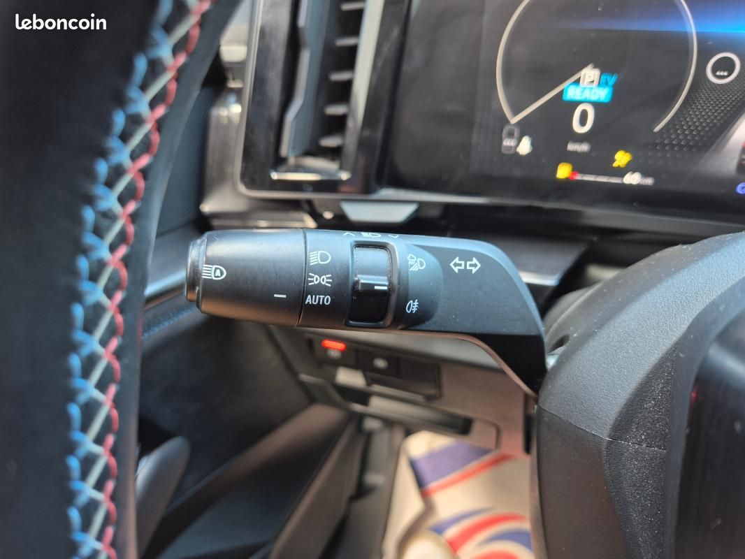 Renault Austral E-Tech hybrid 200 Techno esprit Alpine (image 27)