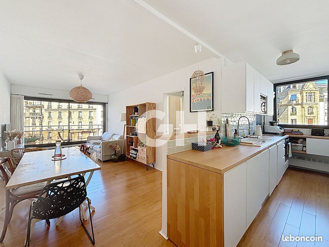 Appartement 2 pièces 43 m² · à Paris · 43 m² · 475 000 €