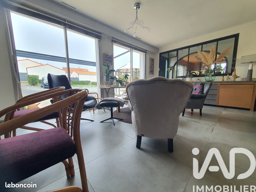 Maison 8 pièces 220 m² (image 3)