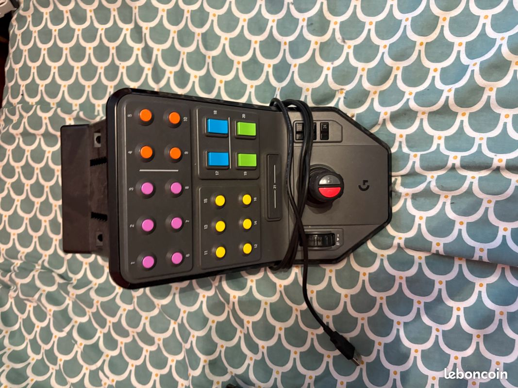 Volant Logitech Farming + Joystic Thrustemaster (image 3)