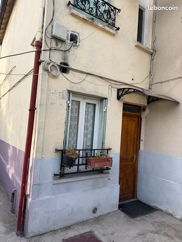 Appartement 4 pièces 70 m² · à Stains · 70 m² · 185 000 €