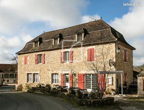 Maison 12 pièces 350 m²