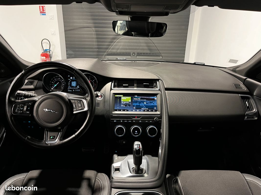 JAGUAR E Pace 2.0 D R-Dynamique 150 Cv (image 11)