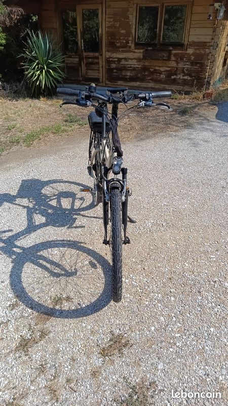 Vend vélo b'twin e original 700 (image 5)
