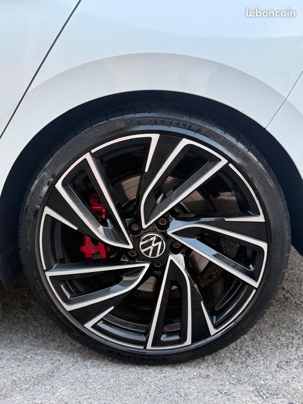 ✨Volkswagen Golf 8 GTI : Clubsport/2.0TSi 300Cv/dsg7/1main/Magnifique configuration/Full options/Garantie 1an/Très propre (image 9)