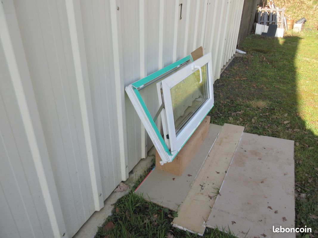 Chassis PVC ouvrant en abattant (image 2)